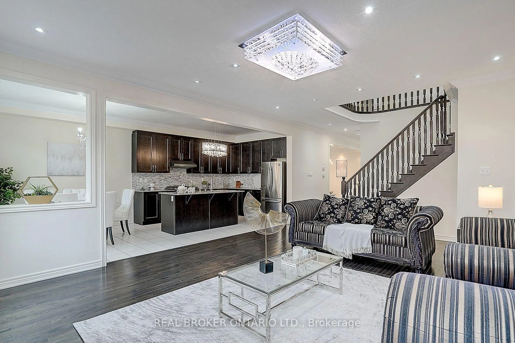 Photo 5 of 99 Henry Bauer Avenue, Markham, Berczy — HOMEH