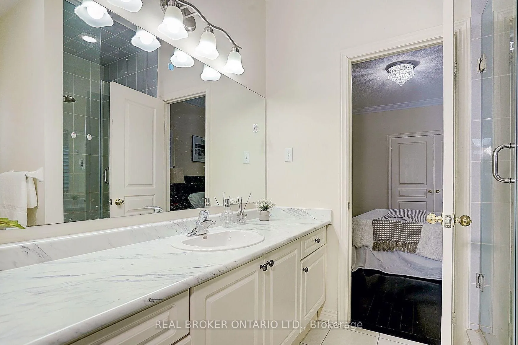 Photo 16 of 99 Henry Bauer Avenue, Markham, Berczy — HOMEH