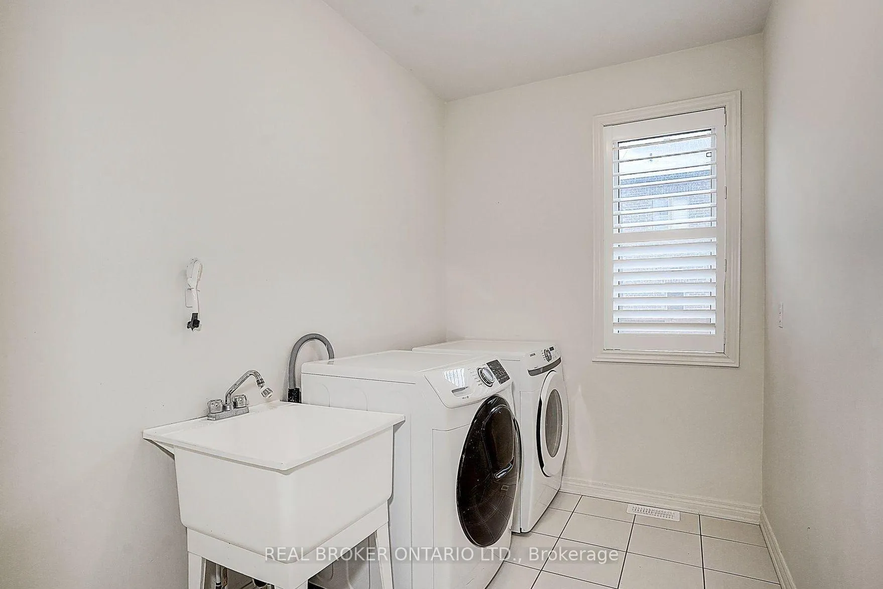 Photo 18 of 99 Henry Bauer Avenue, Markham, Berczy — HOMEH