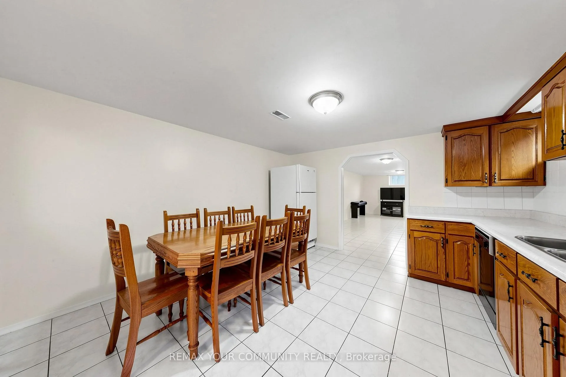 Photo 29 of 21 Gade Drive, North York, Downsview-Roding-CFB — HOMEH