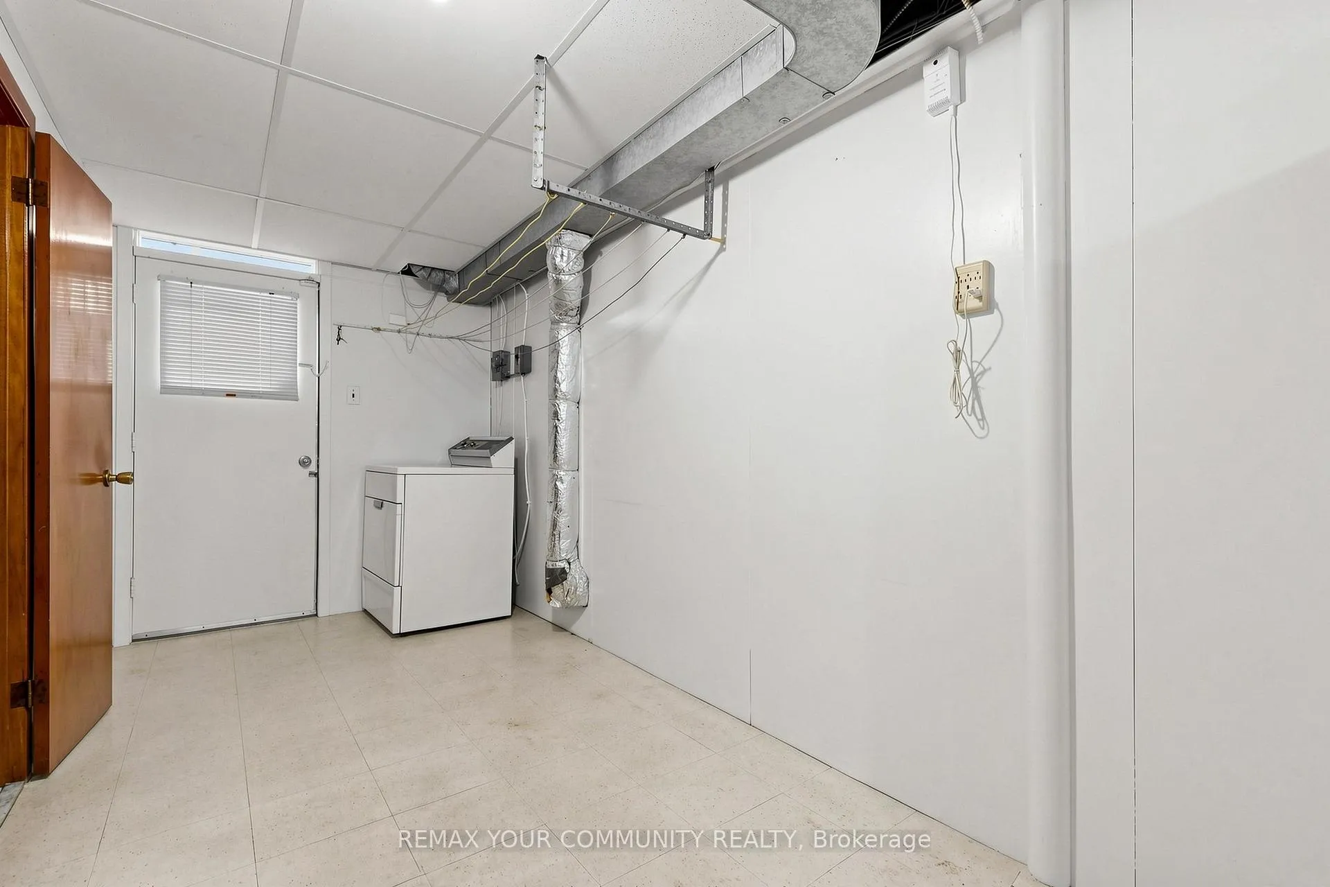 Photo 37 of 21 Gade Drive, North York, Downsview-Roding-CFB — HOMEH