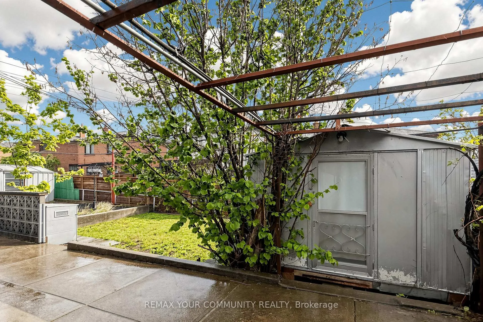 Photo 43 of 21 Gade Drive, North York, Downsview-Roding-CFB — HOMEH
