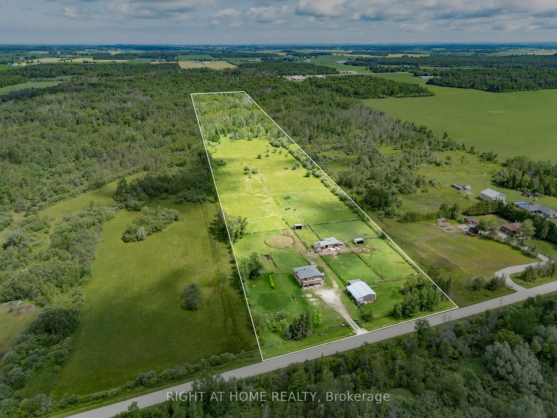 Photo of 5896 Sunnidale Concession 5 Road
