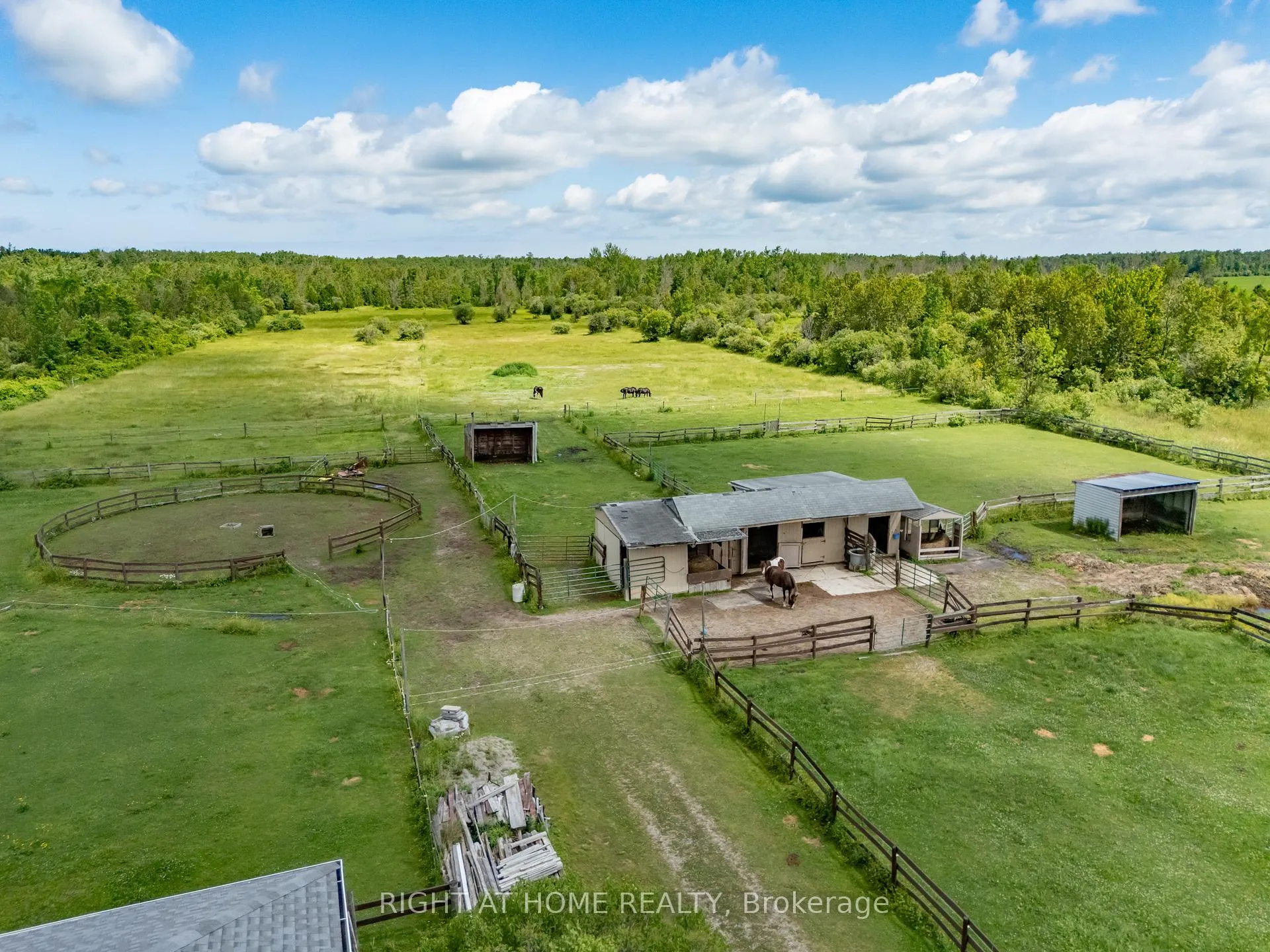 Photo 21 of 5896 Sunnidale Concession 5 Road, Clearview, Rural Clearview — HOMEH