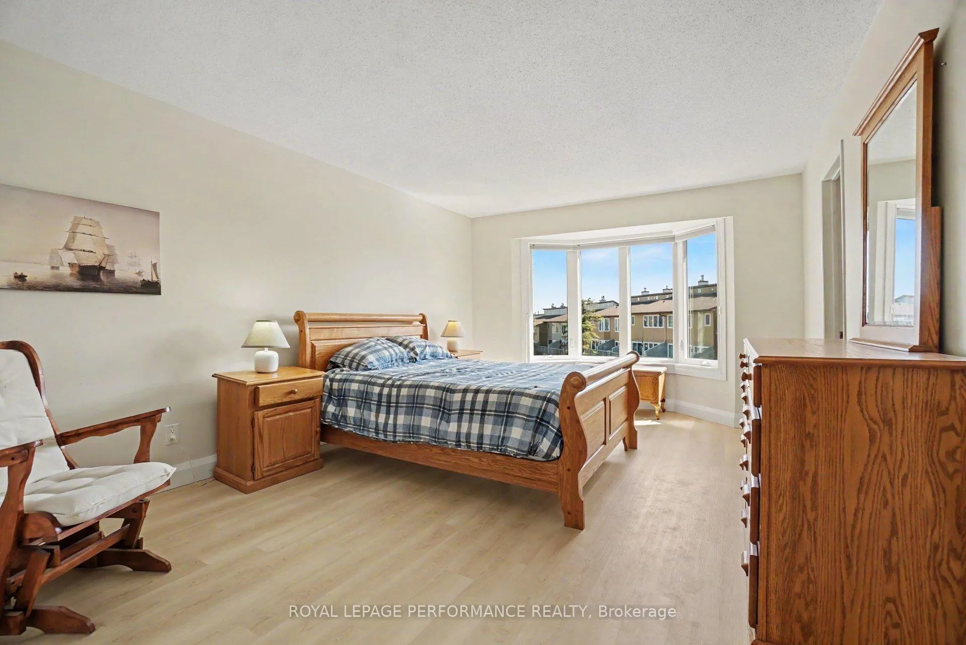 Photo 19 of Unit 17, 34 Huntview Private, Ottawa, Hunt Club/Western Community — HOMEH