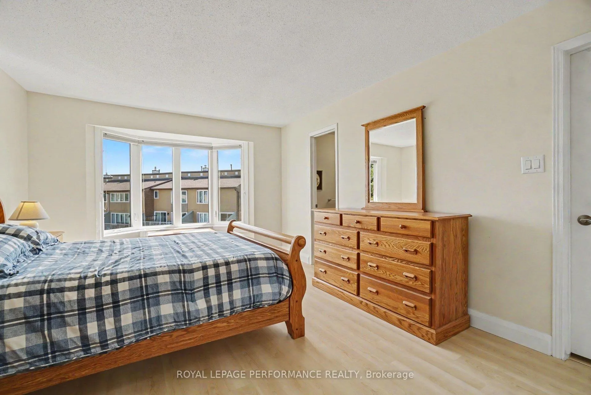 Photo 20 of Unit 17, 34 Huntview Private, Ottawa, Hunt Club/Western Community — HOMEH