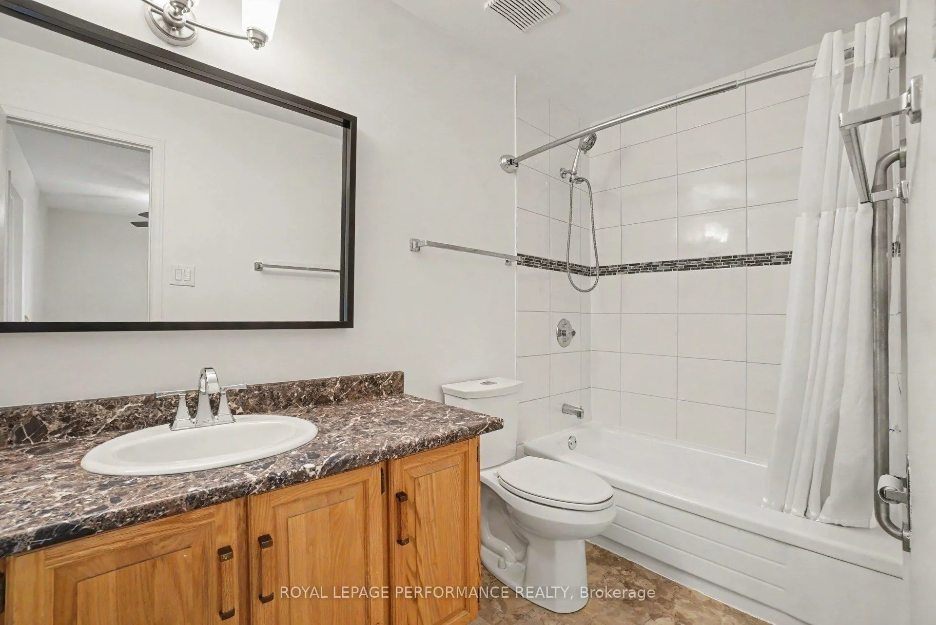 Photo 25 of Unit 17, 34 Huntview Private, Ottawa, Hunt Club/Western Community — HOMEH