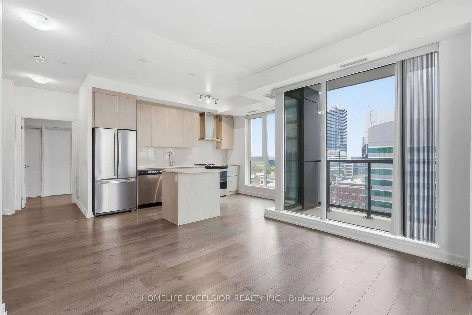 Front of Unit 1002, 55 Duke Street W