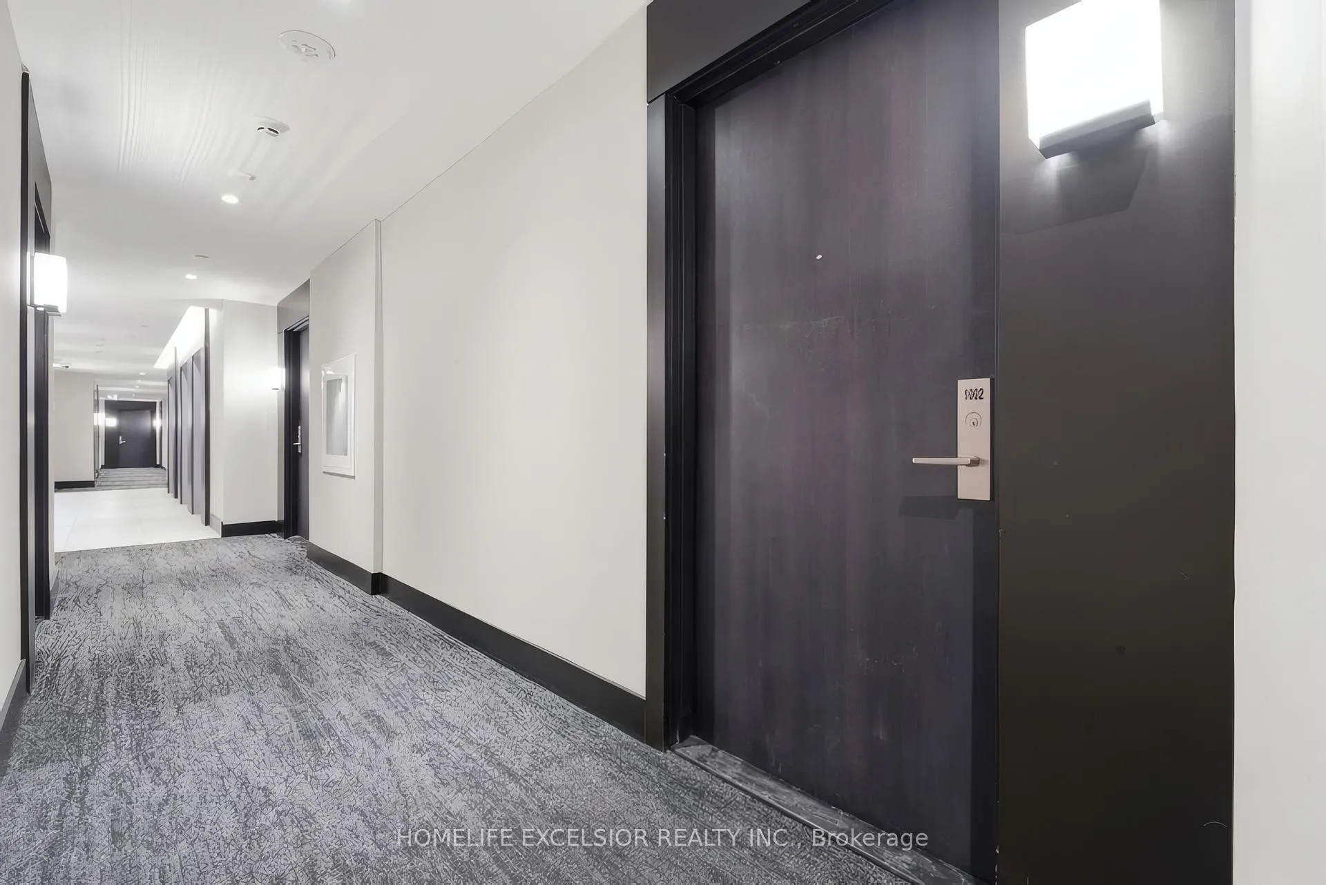 Photo 8 of Unit 1002, 55 Duke Street W, Kitchener, City Commercial Core — HOMEH