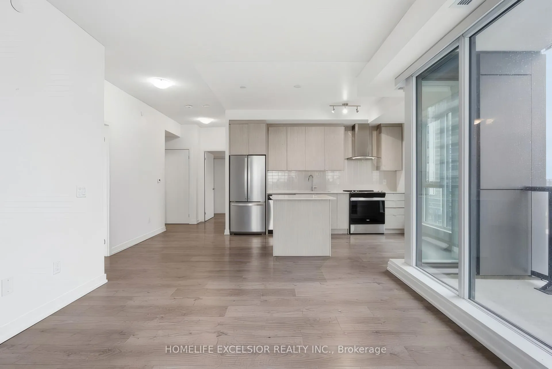 Photo 9 of Unit 1002, 55 Duke Street W, Kitchener, City Commercial Core — HOMEH