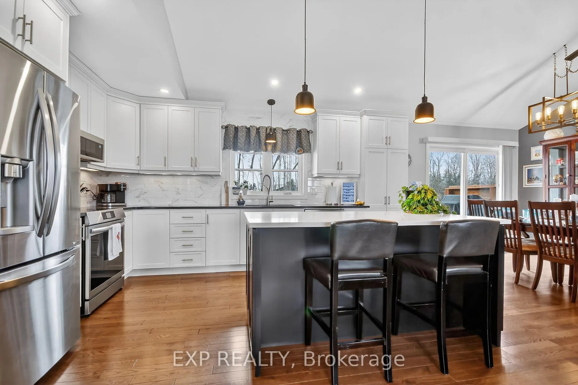 Photo 8 of 305 Moore Crescent, Augusta, Augusta Twp — HOMEH