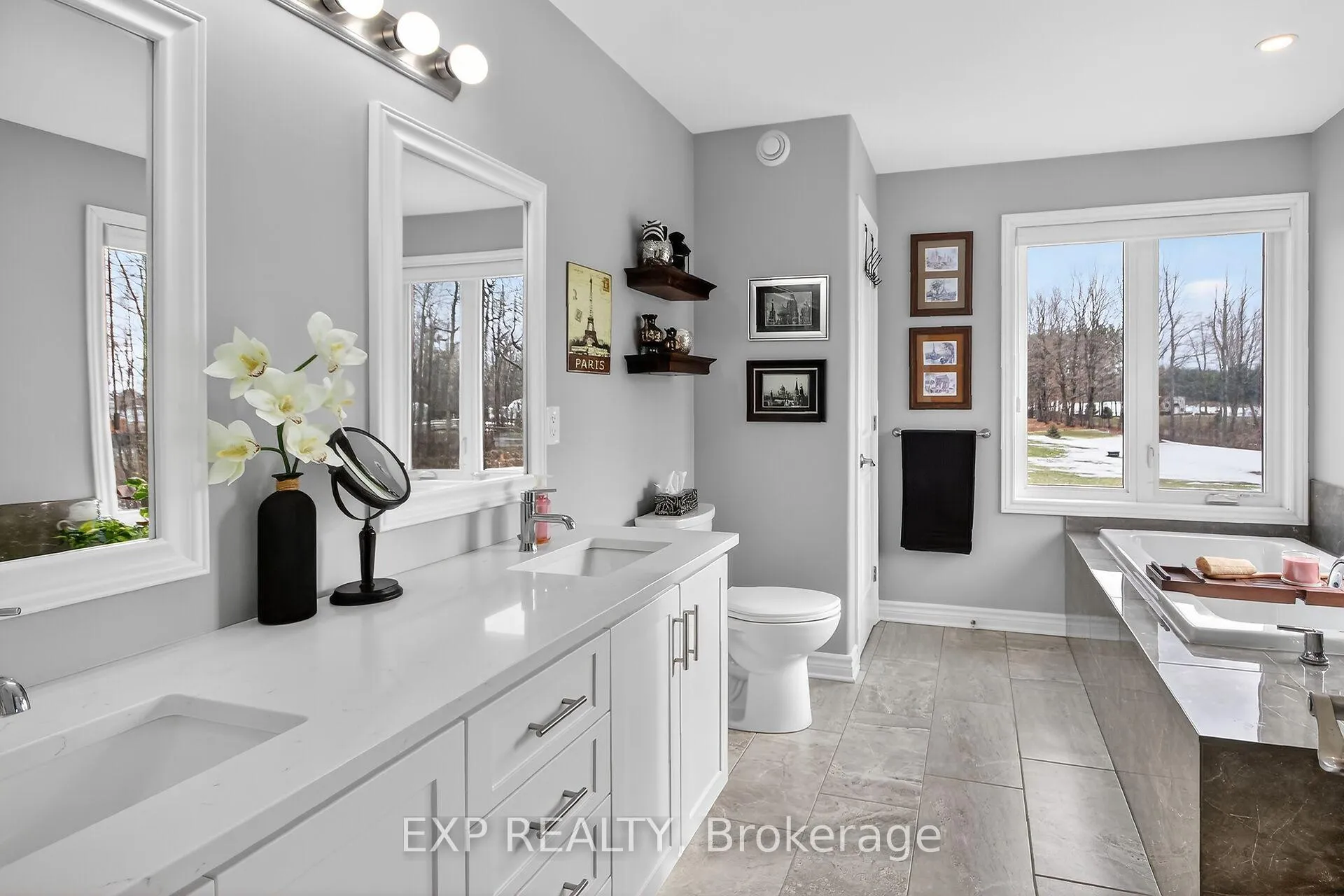 Photo 20 of 305 Moore Crescent, Augusta, Augusta Twp — HOMEH
