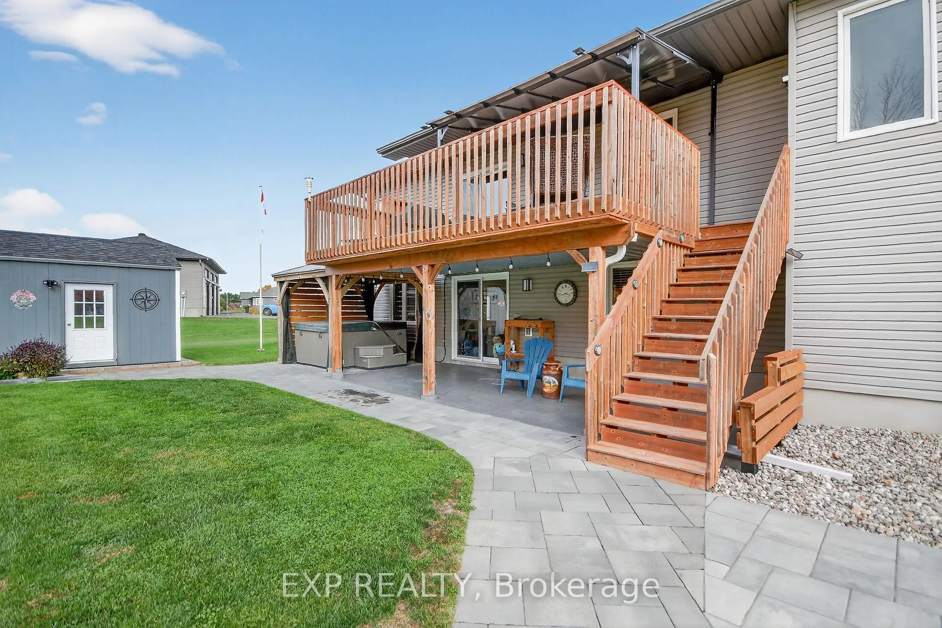 Photo 41 of 305 Moore Crescent, Augusta, Augusta Twp — HOMEH