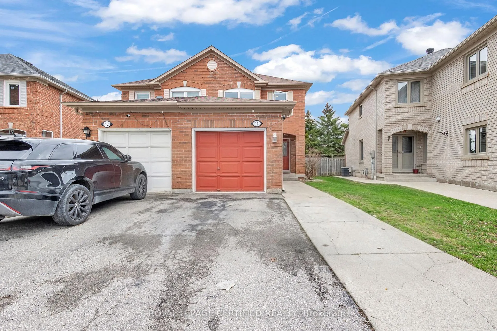 Photo 1 of 13 Mount Fuji Crescent, Brampton, Sandringham-Wellington — HOMEH