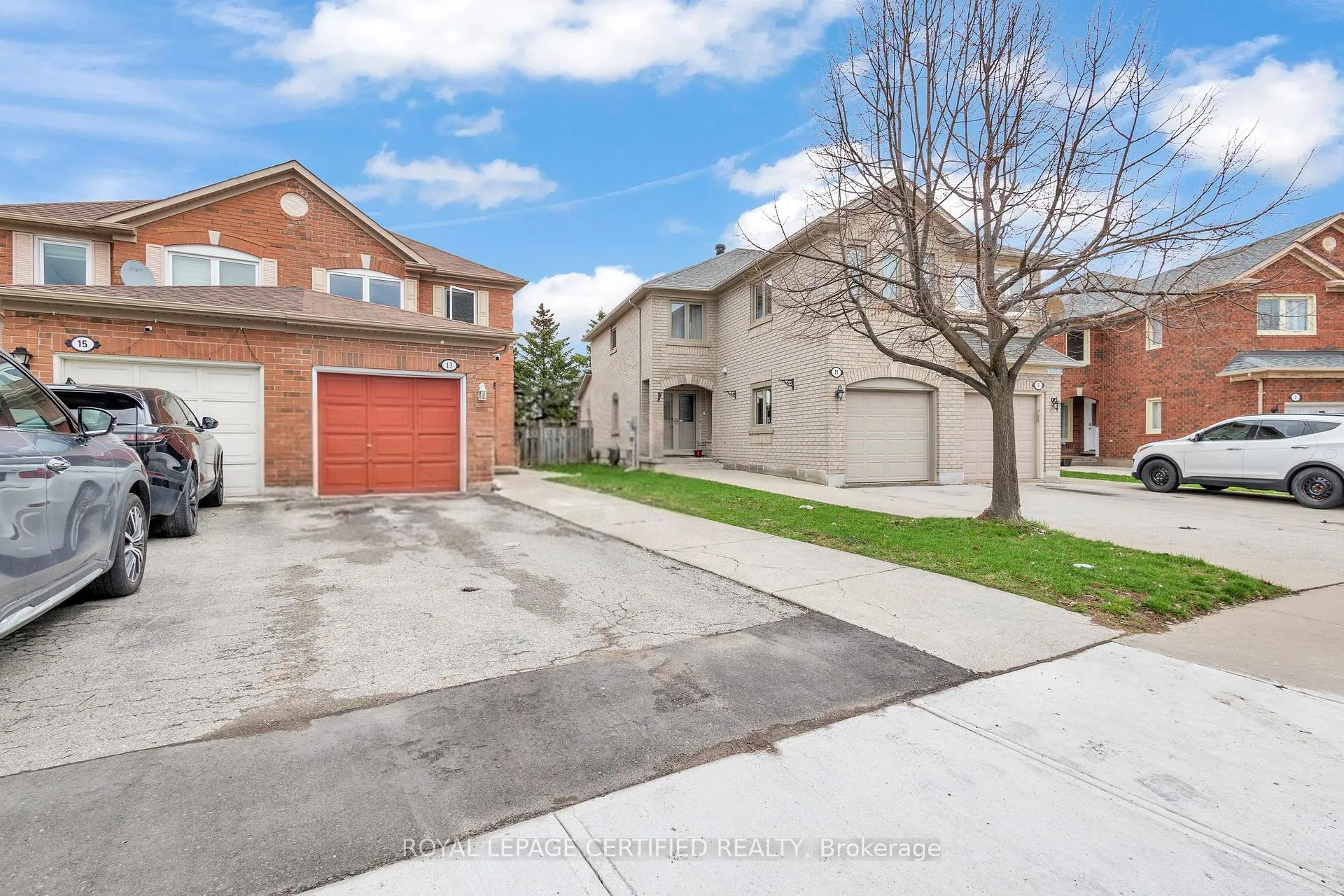 Photo 2 of 13 Mount Fuji Crescent, Brampton, Sandringham-Wellington — HOMEH