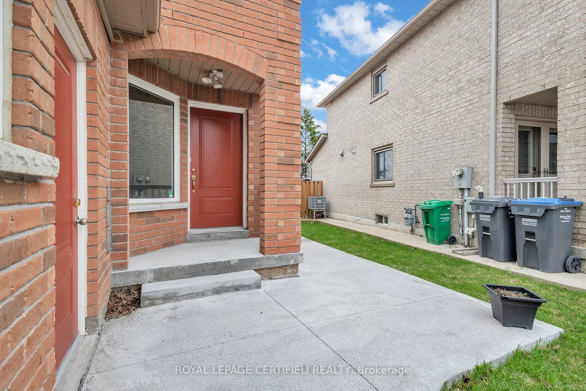 Photo 3 of 13 Mount Fuji Crescent, Brampton, Sandringham-Wellington — HOMEH