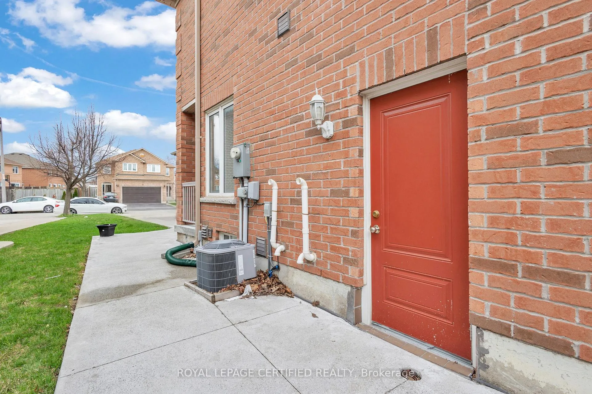 Photo 21 of 13 Mount Fuji Crescent, Brampton, Sandringham-Wellington — HOMEH