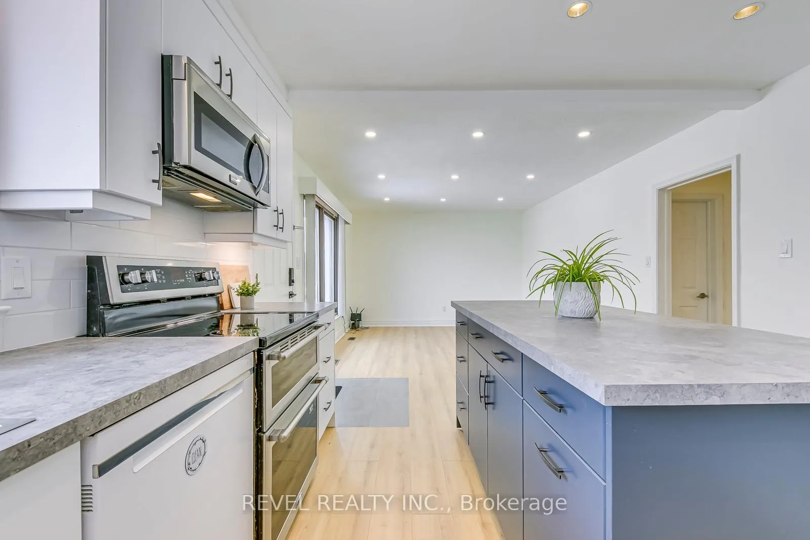 Photo 7 of Unit Upper, 134 Longfield Road, Halton Hills, Acton — HOMEH