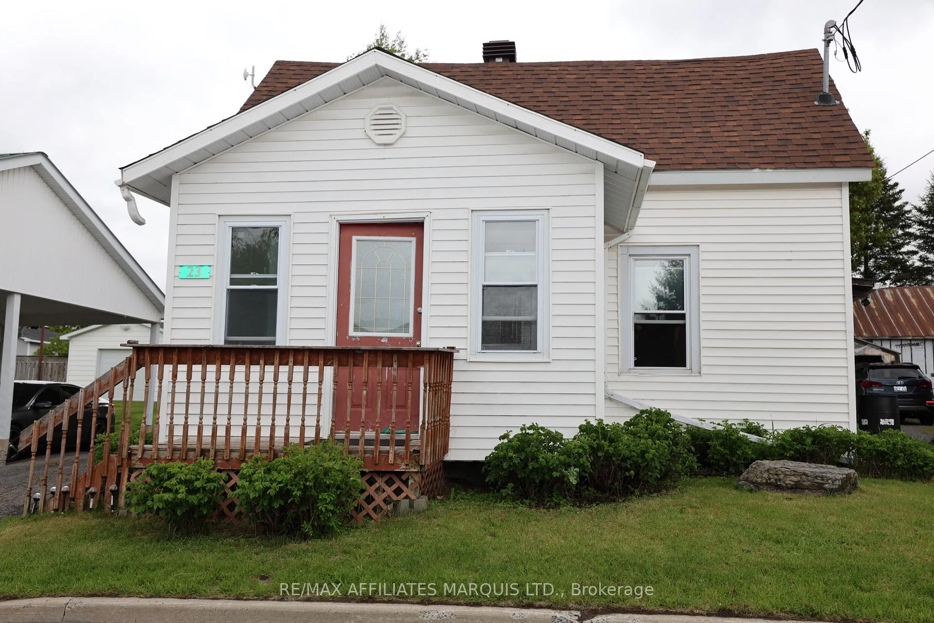 Front of 23 Sabourin Street