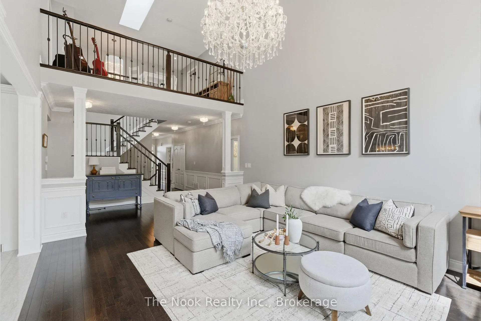Photo 10 of 92 Holyrod Drive, Clarington, Courtice — HOMEH