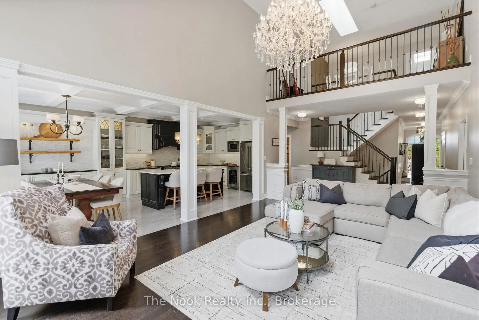 Photo 12 of 92 Holyrod Drive, Clarington, Courtice — HOMEH