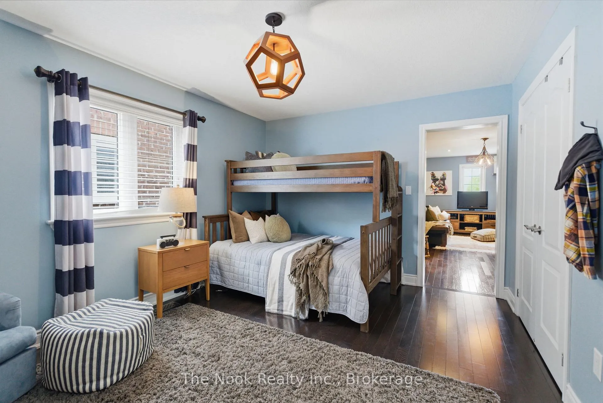 Photo 28 of 92 Holyrod Drive, Clarington, Courtice — HOMEH