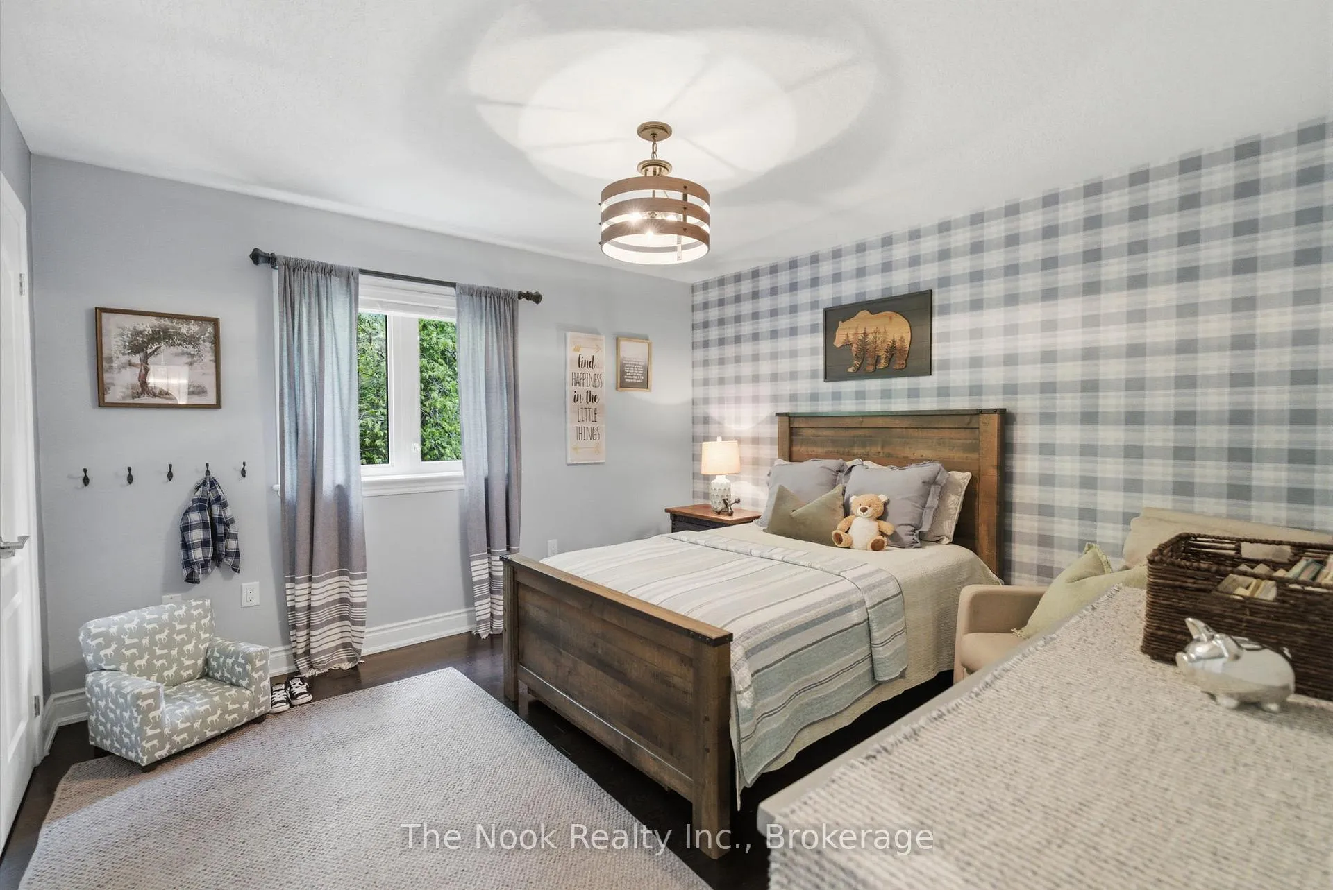 Photo 30 of 92 Holyrod Drive, Clarington, Courtice — HOMEH