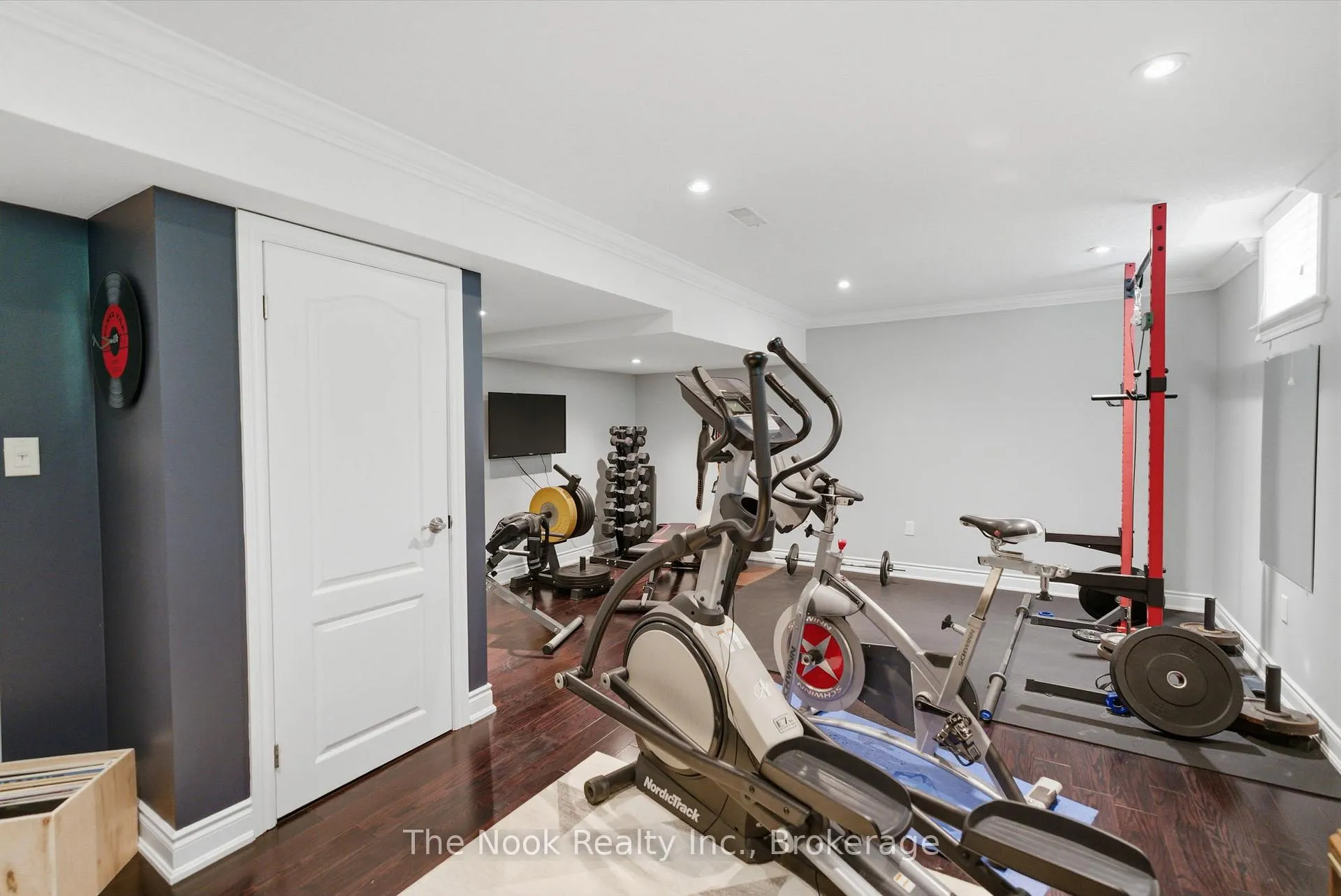 Photo 35 of 92 Holyrod Drive, Clarington, Courtice — HOMEH
