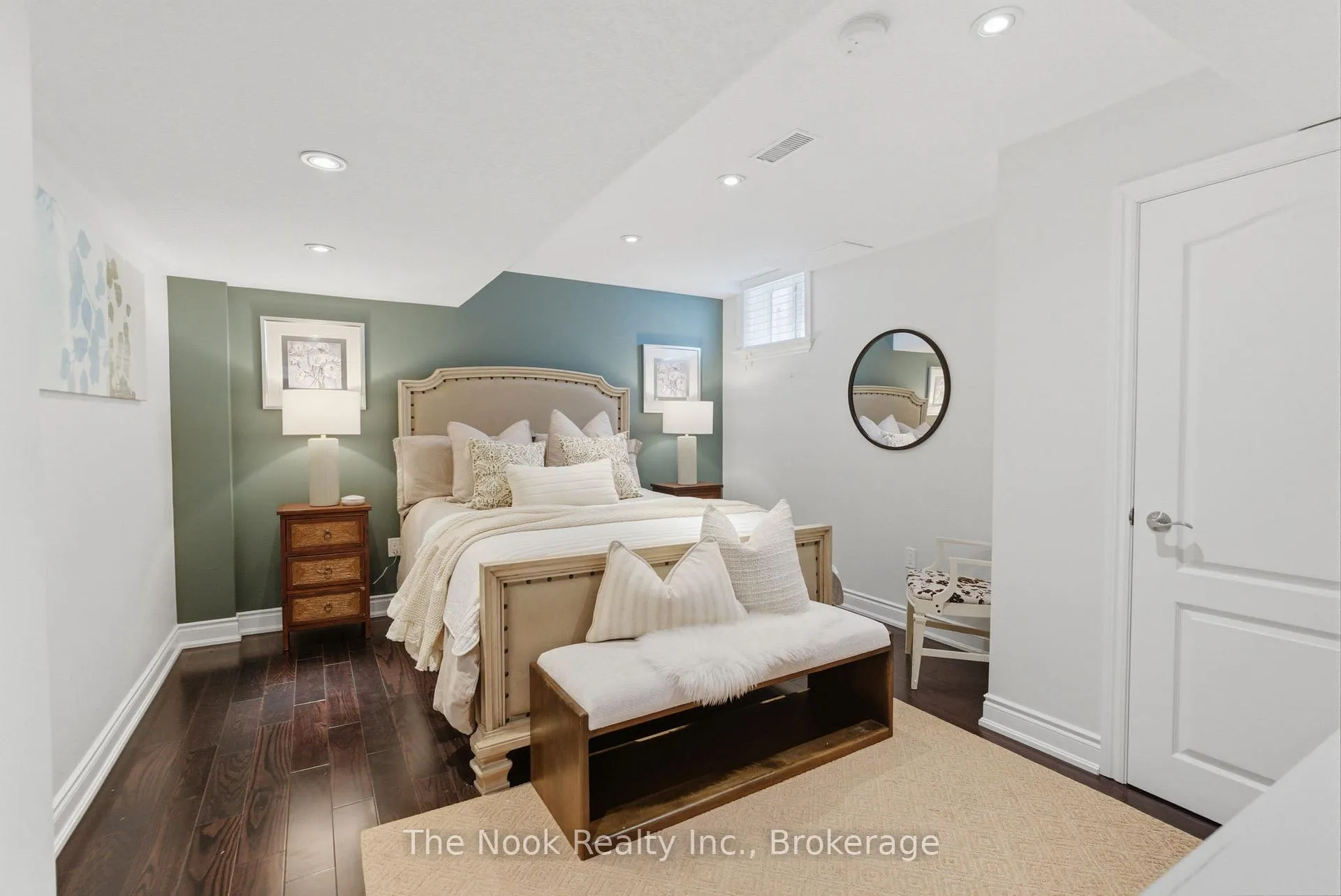 Photo 41 of 92 Holyrod Drive, Clarington, Courtice — HOMEH