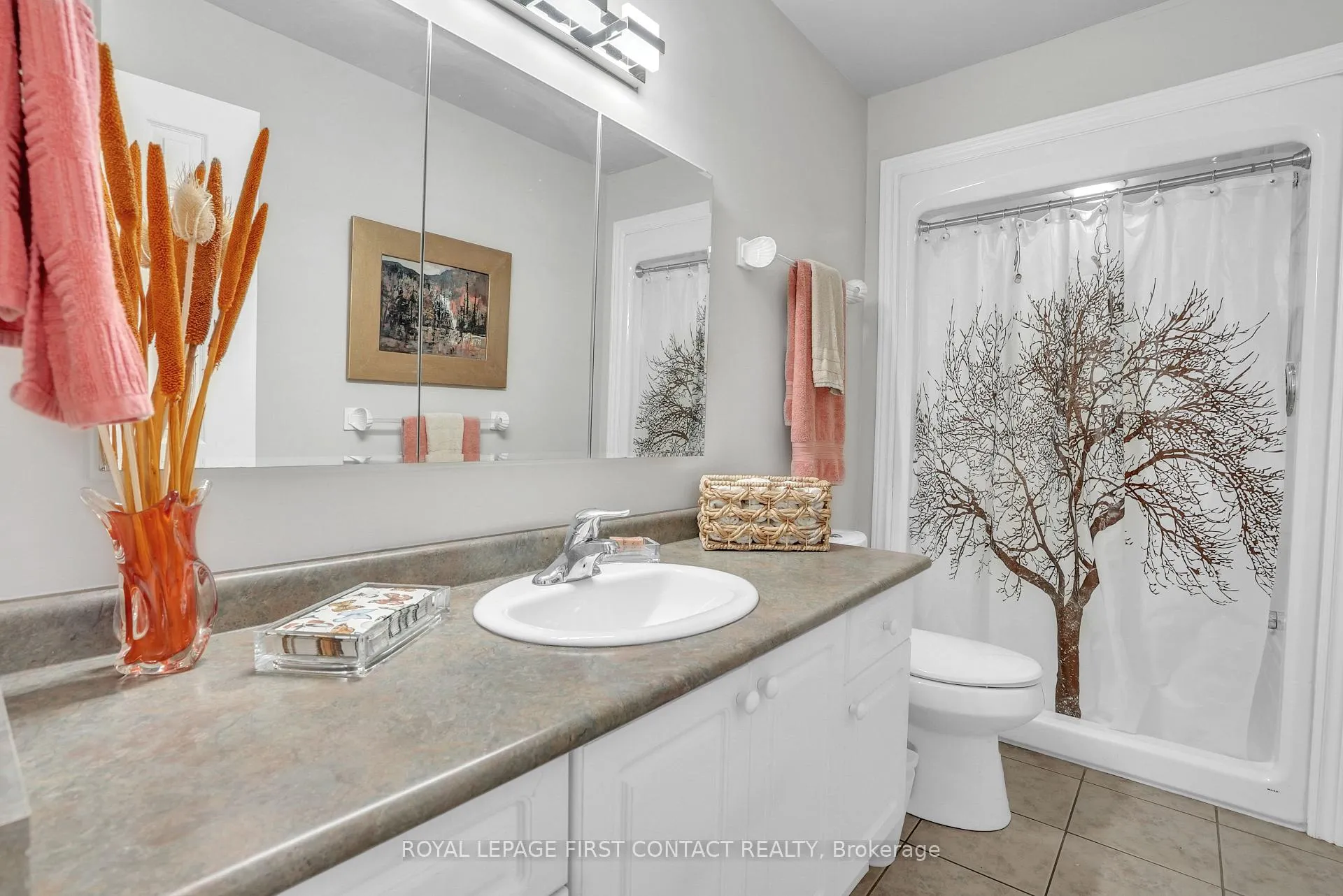Photo 26 of 163 Emms Drive, Barrie, Holly — HOMEH