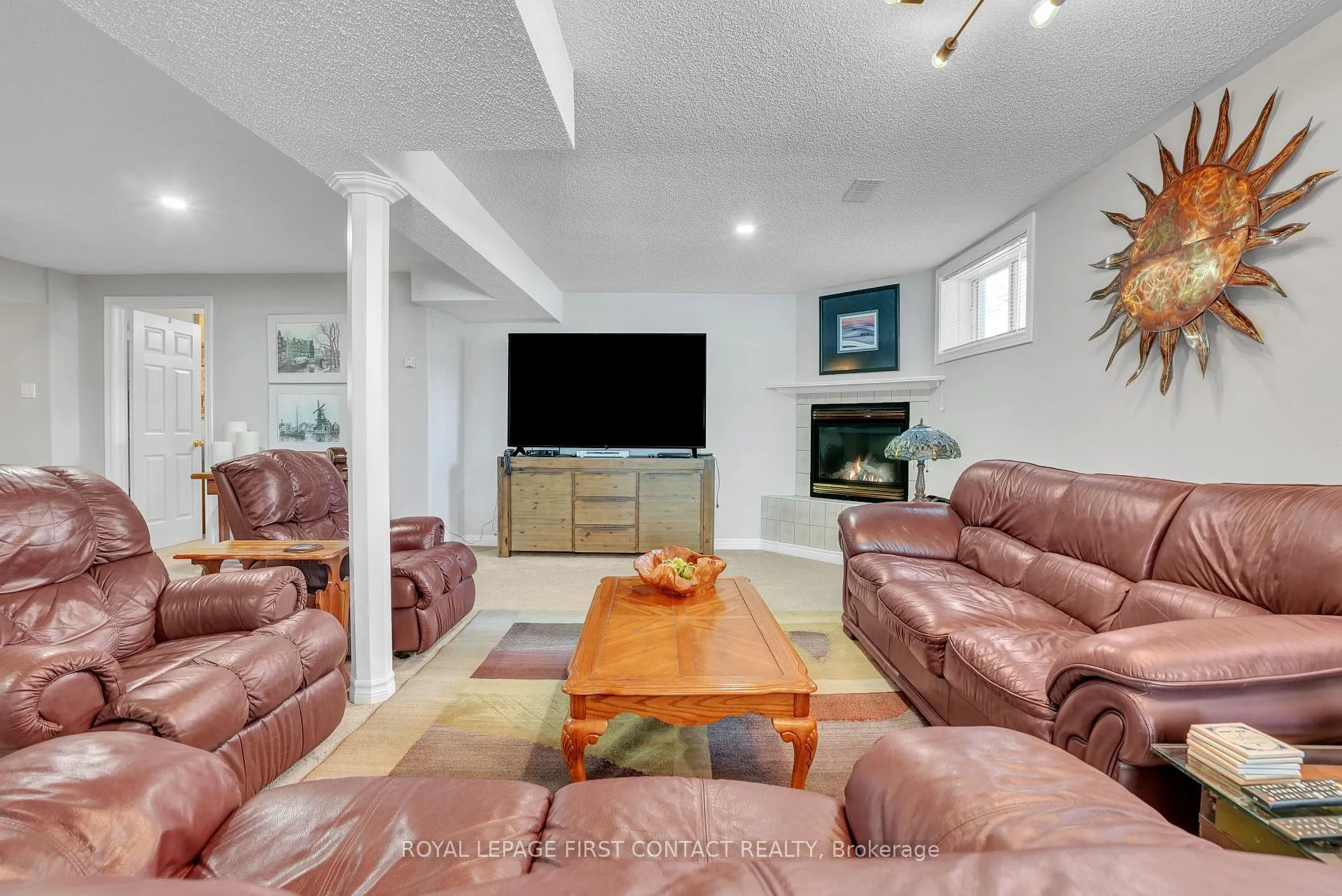 Photo 29 of 163 Emms Drive, Barrie, Holly — HOMEH