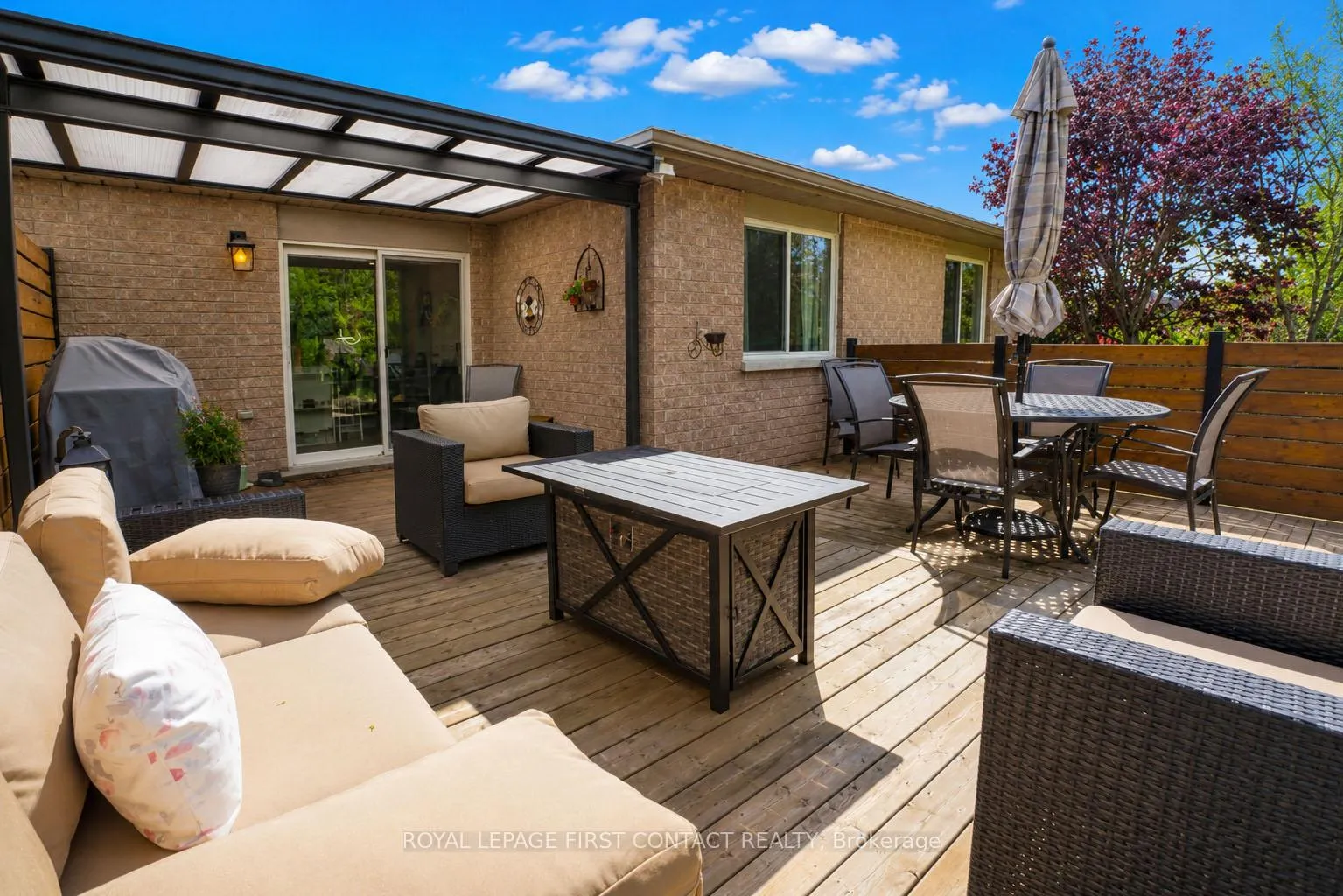 Photo 37 of 163 Emms Drive, Barrie, Holly — HOMEH