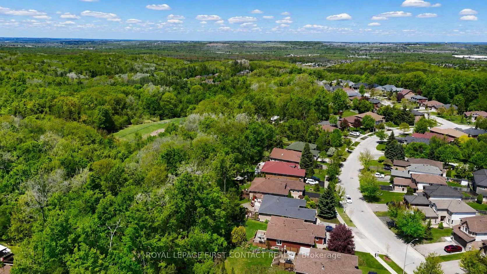 Photo 47 of 163 Emms Drive, Barrie, Holly — HOMEH