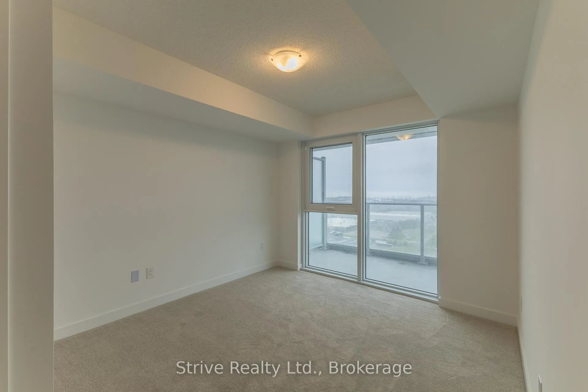 Photo 4 of Unit 1908, 1010 Sandy Beach Road, Pickering, Bay Ridges — HOMEH