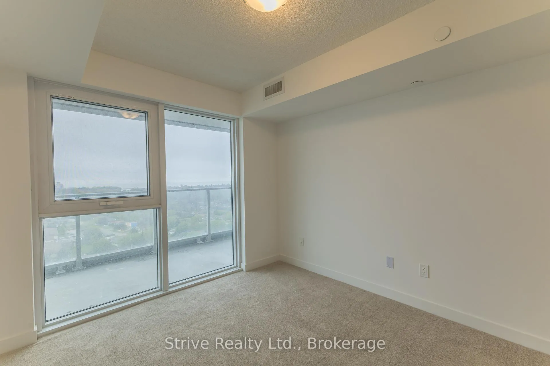 Photo 8 of Unit 1908, 1010 Sandy Beach Road, Pickering, Bay Ridges — HOMEH