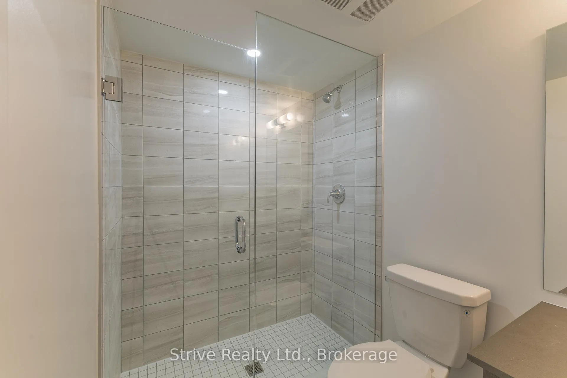 Photo 9 of Unit 1908, 1010 Sandy Beach Road, Pickering, Bay Ridges — HOMEH