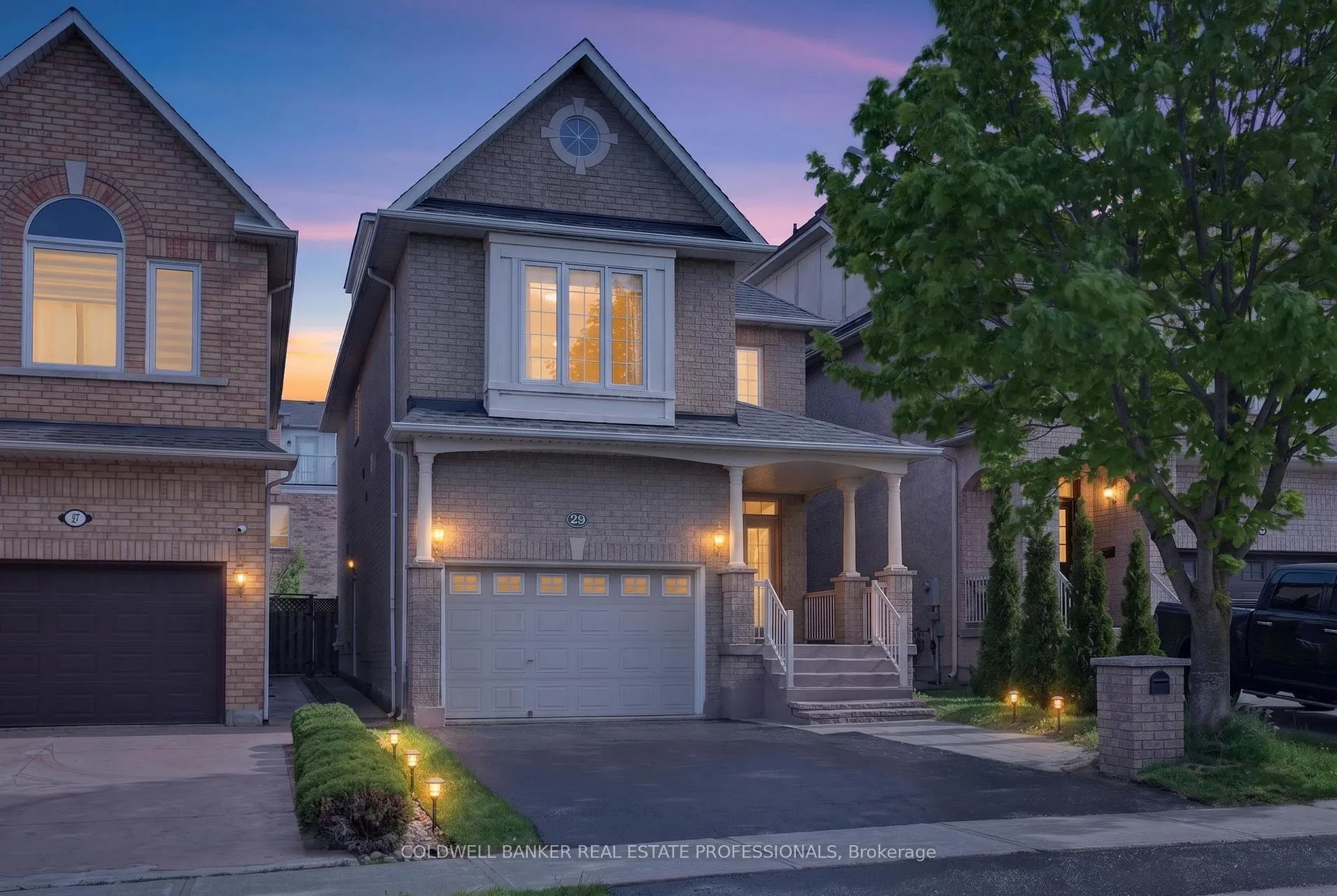 Front of 29 Bentwood Crescent