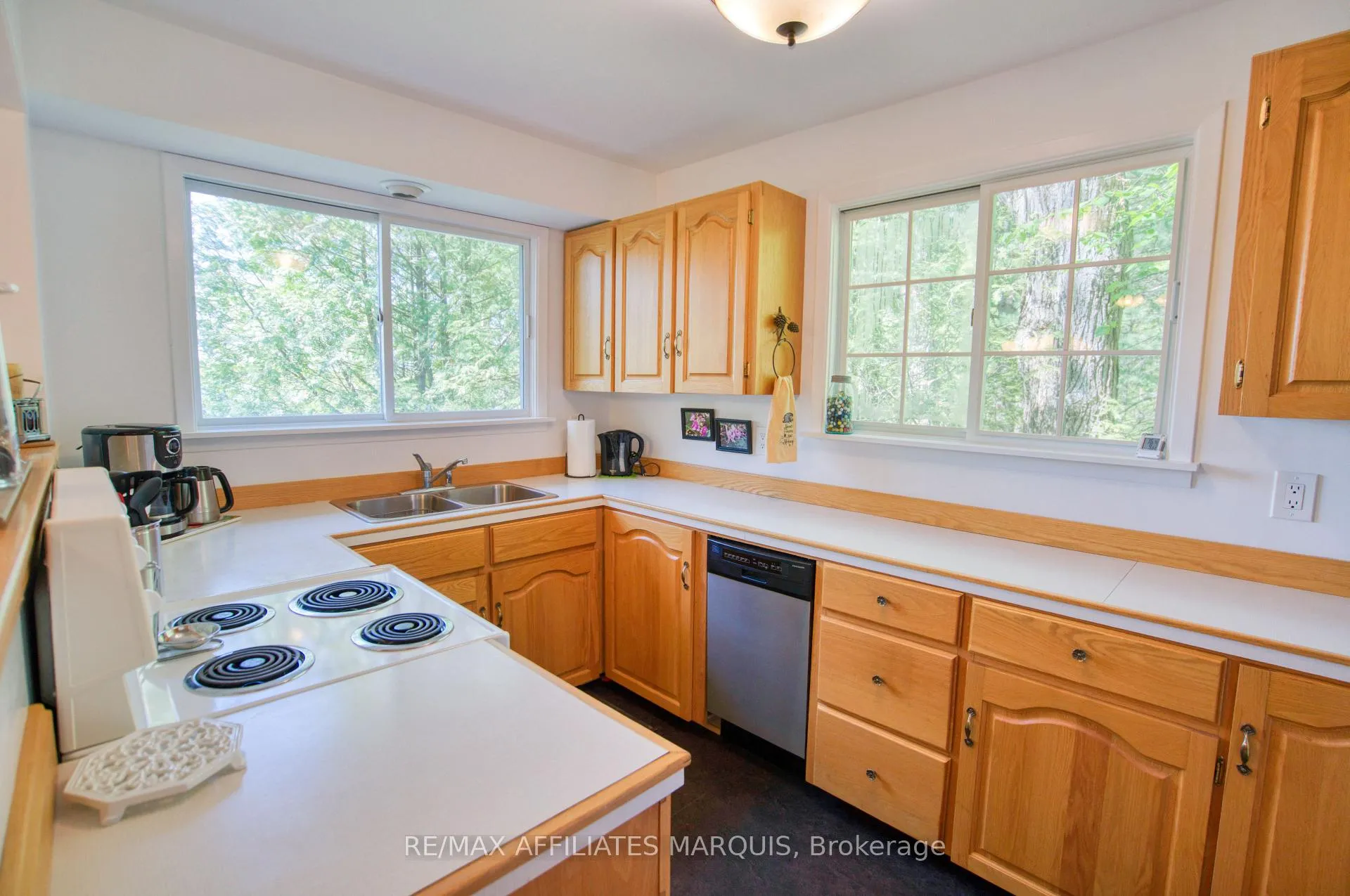 Photo 8 of 149 Oak Point Lane, Tay Valley, Bathurst/Burgess & Sherbrooke (South Sherbrooke) Twp — HOMEH
