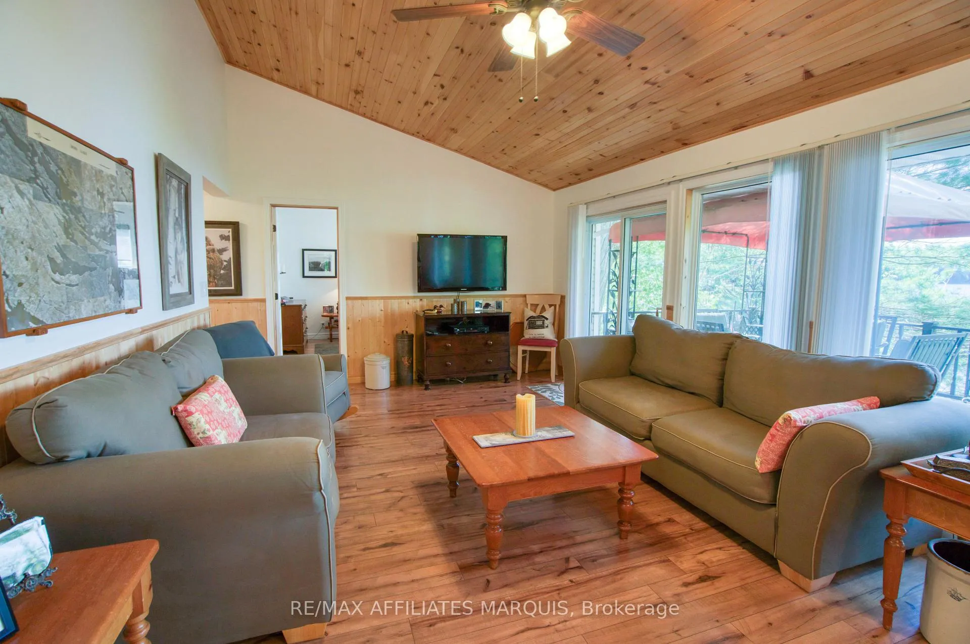 Photo 12 of 149 Oak Point Lane, Tay Valley, Bathurst/Burgess & Sherbrooke (South Sherbrooke) Twp — HOMEH