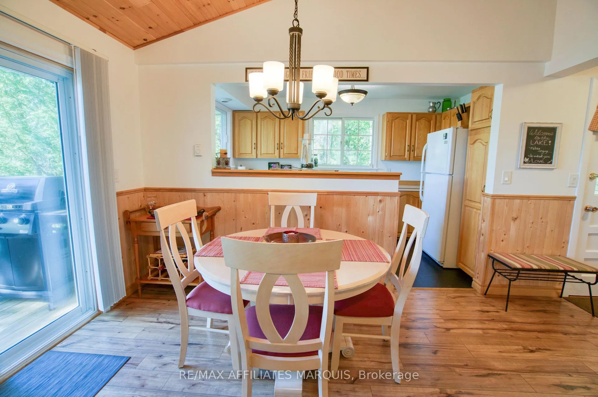 Photo 13 of 149 Oak Point Lane, Tay Valley, Bathurst/Burgess & Sherbrooke (South Sherbrooke) Twp — HOMEH