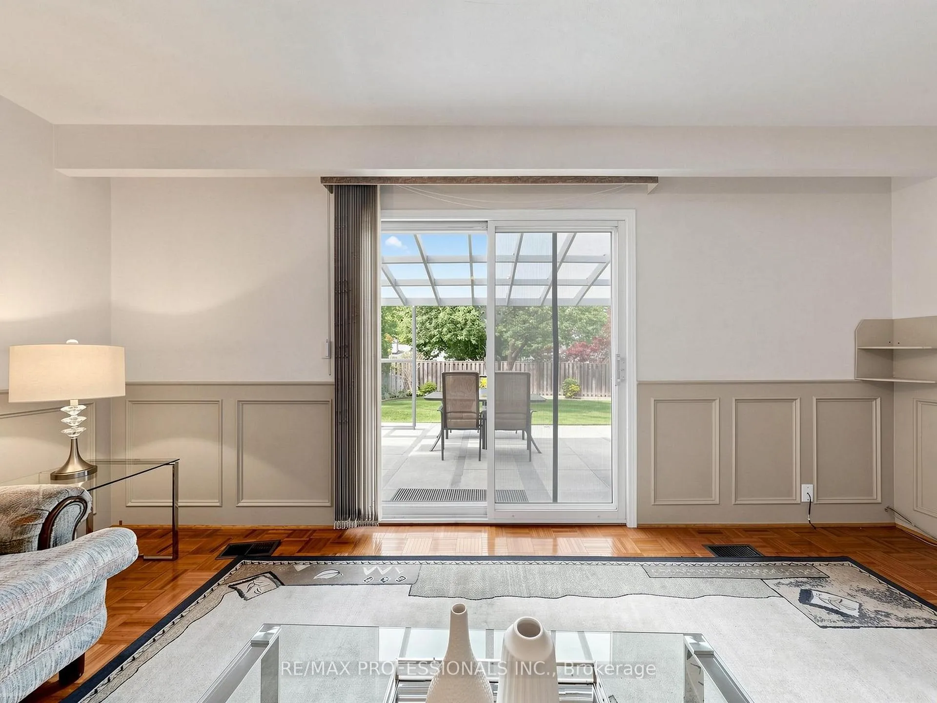 Photo 22 of 14 Widdicombe Hill, Etobicoke, Willowridge-Martingrove-Richview — HOMEH