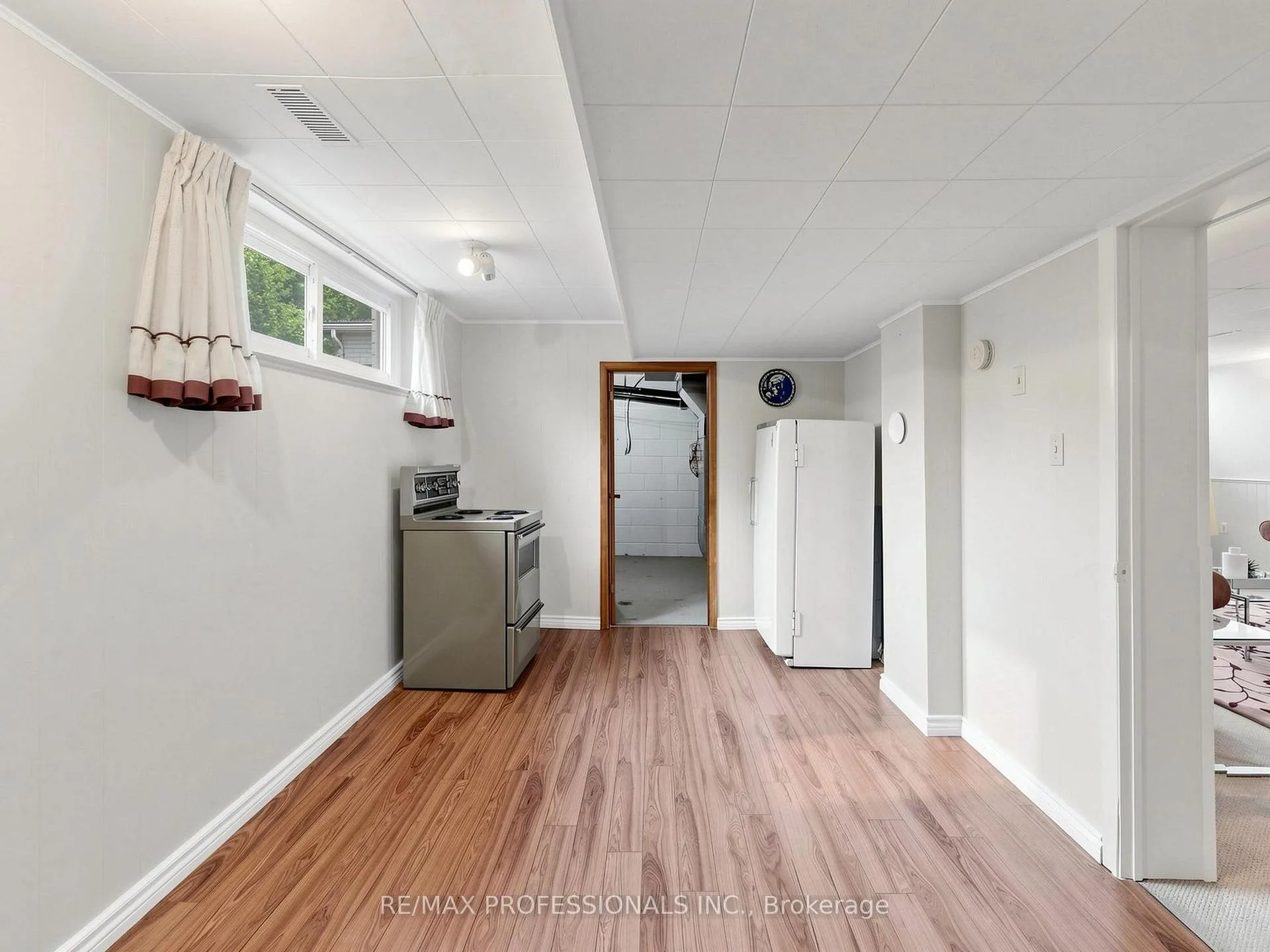 Photo 26 of 14 Widdicombe Hill, Etobicoke, Willowridge-Martingrove-Richview — HOMEH