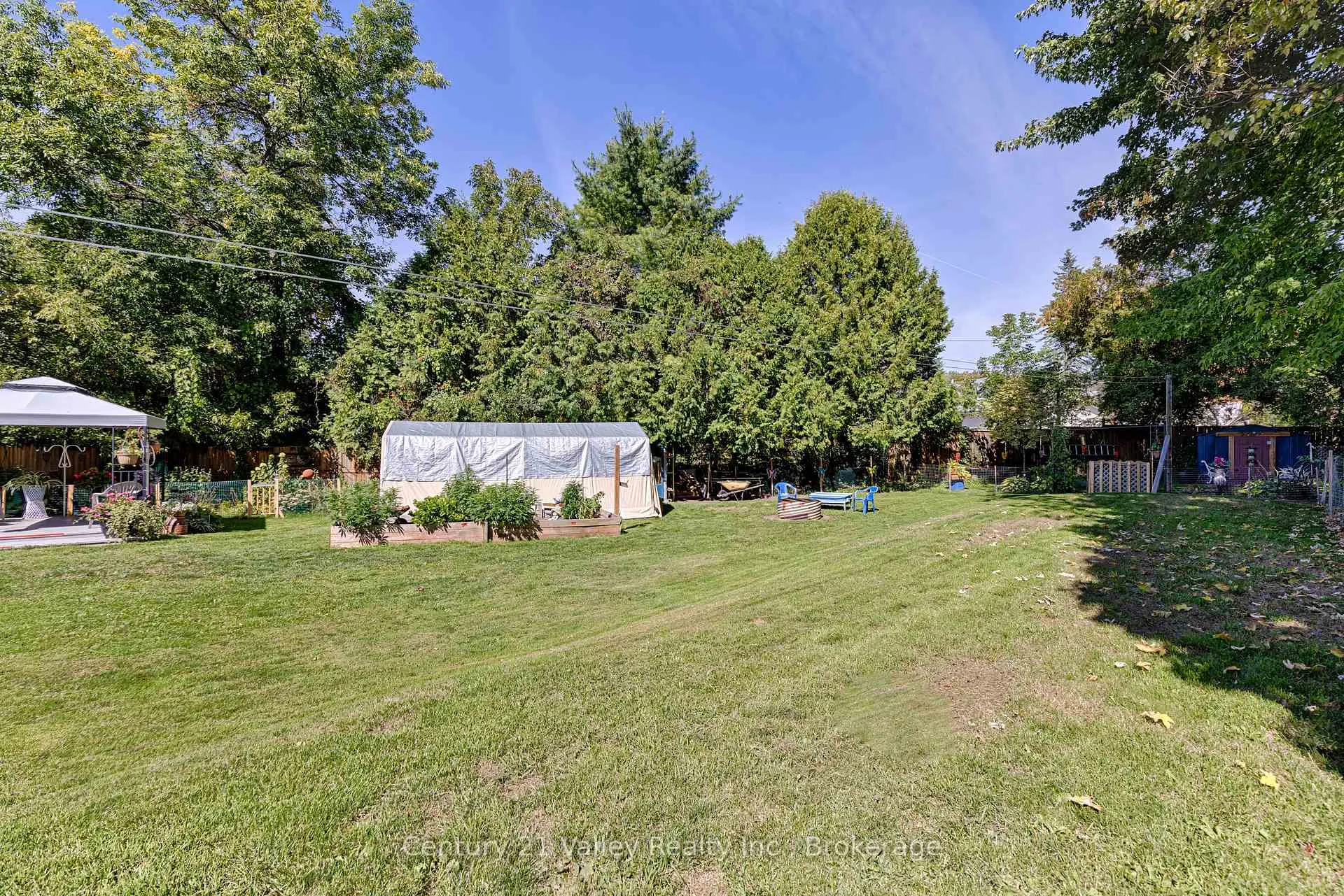 Photo 33 of 11174 60 Highway, North Algona Wilberforce, North Algona/Wilberforce Twp — HOMEH