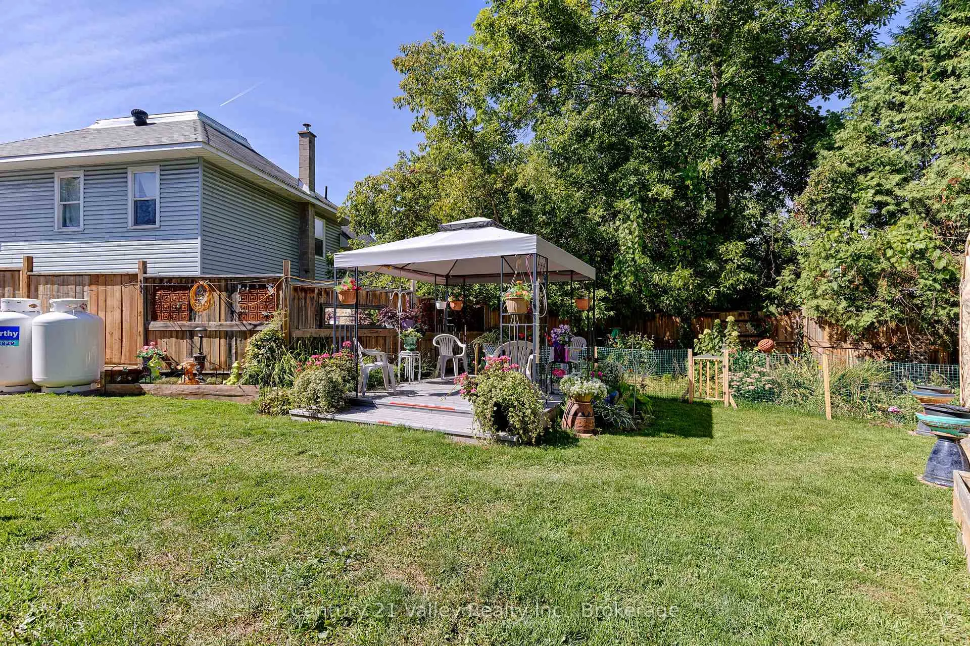 Photo 35 of 11174 60 Highway, North Algona Wilberforce, North Algona/Wilberforce Twp — HOMEH
