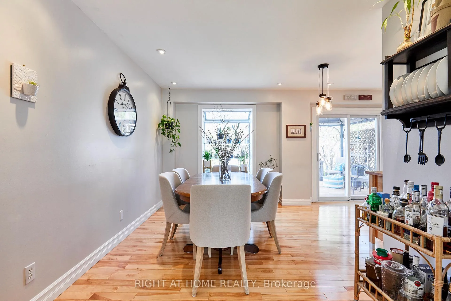 Photo 5 of 71 Barley Mill Crescent, Clarington, Bowmanville — HOMEH