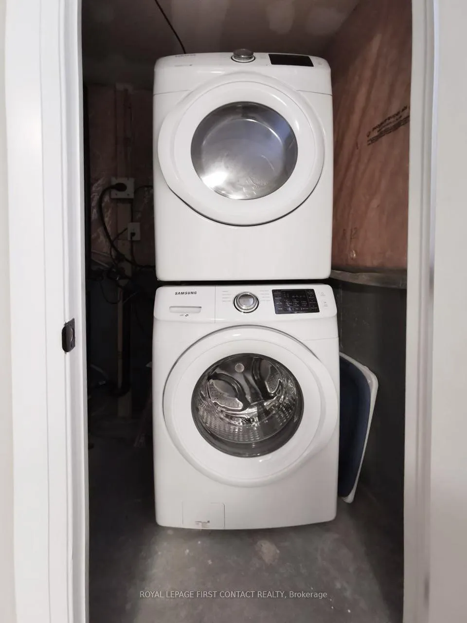 Photo 5 of Unit Basement, 193 Hanmer Street E, Barrie, East Bayfield — HOMEH