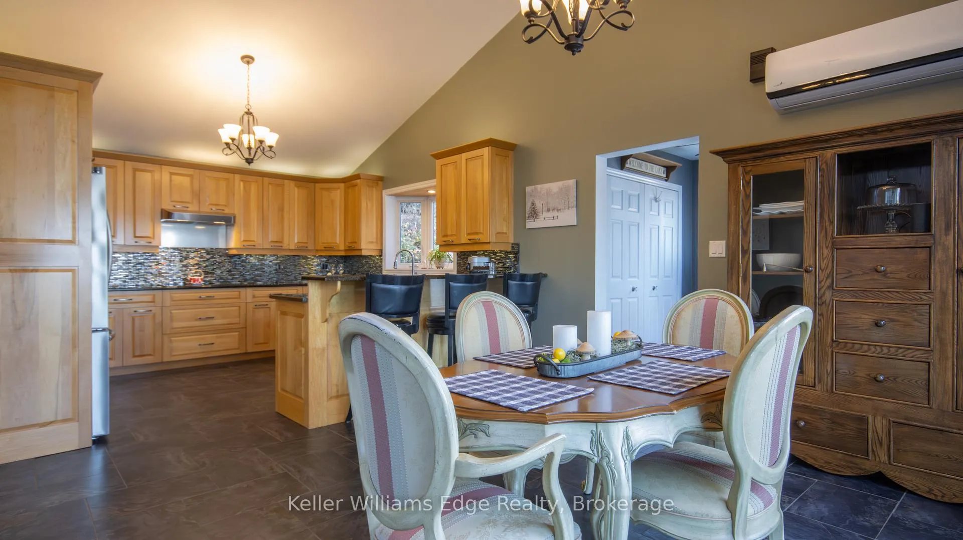 Photo 14 of 43 Lakeshore Drive, Hastings Highlands, Bangor Ward — HOMEH