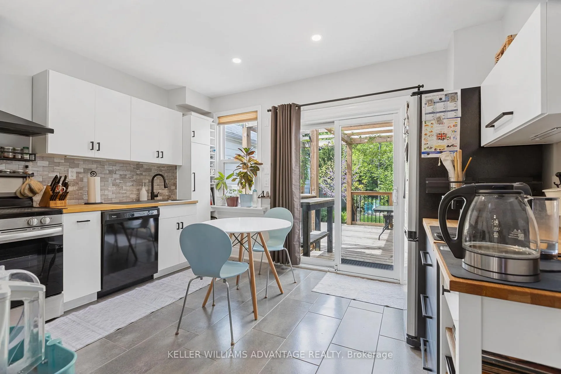 Photo 13 of 152 King Edward Avenue, Toronto, Woodbine-Lumsden — HOMEH