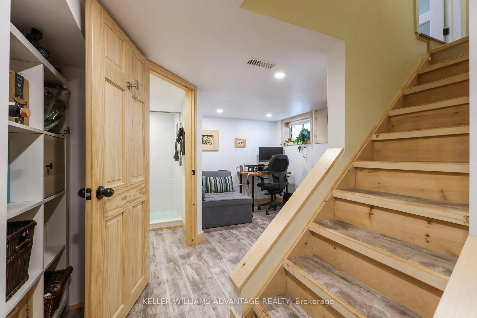 Photo 23 of 152 King Edward Avenue, Toronto, Woodbine-Lumsden — HOMEH