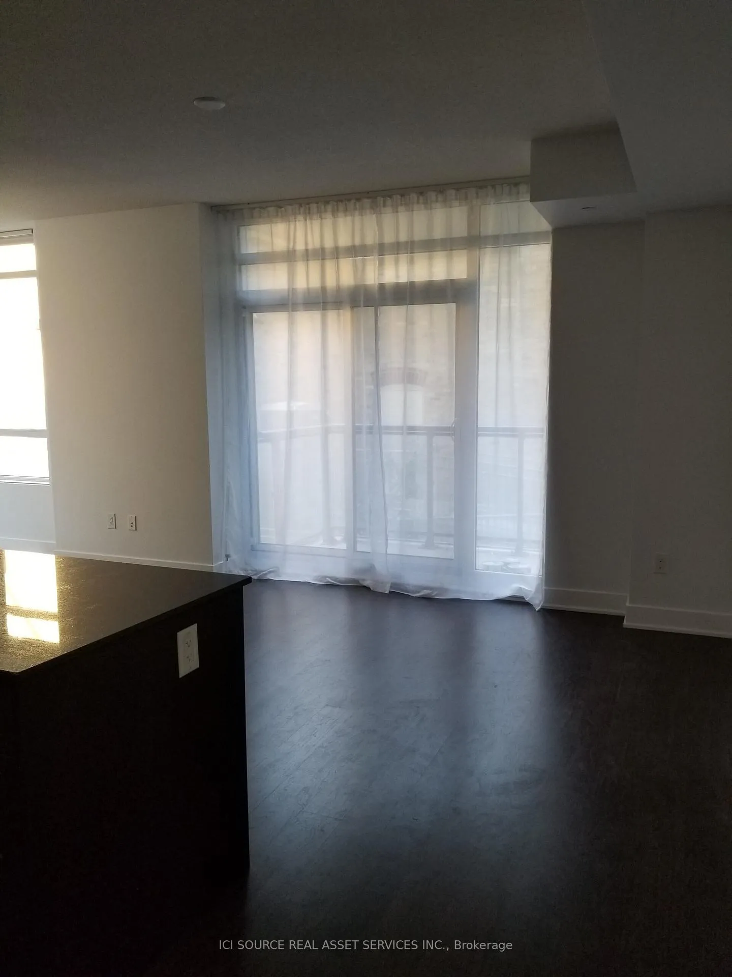 Photo 5 of Unit 210, 7608 Yonge Street, Vaughan, Crestwood-Springfarm-Yorkhill — HOMEH